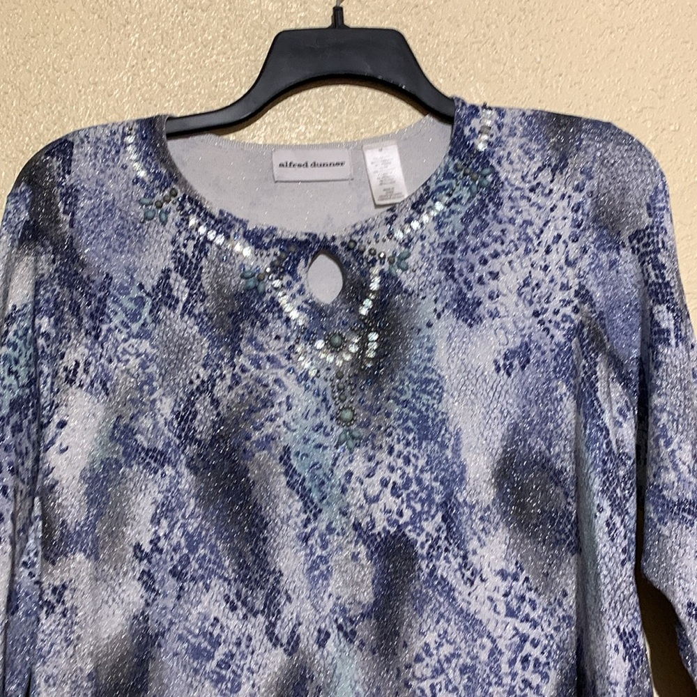 Alfred Dunner Top Blouse M Stretchy Beaded Metallic Pull Over Blue Gray Rayon - Picture 4 of 16